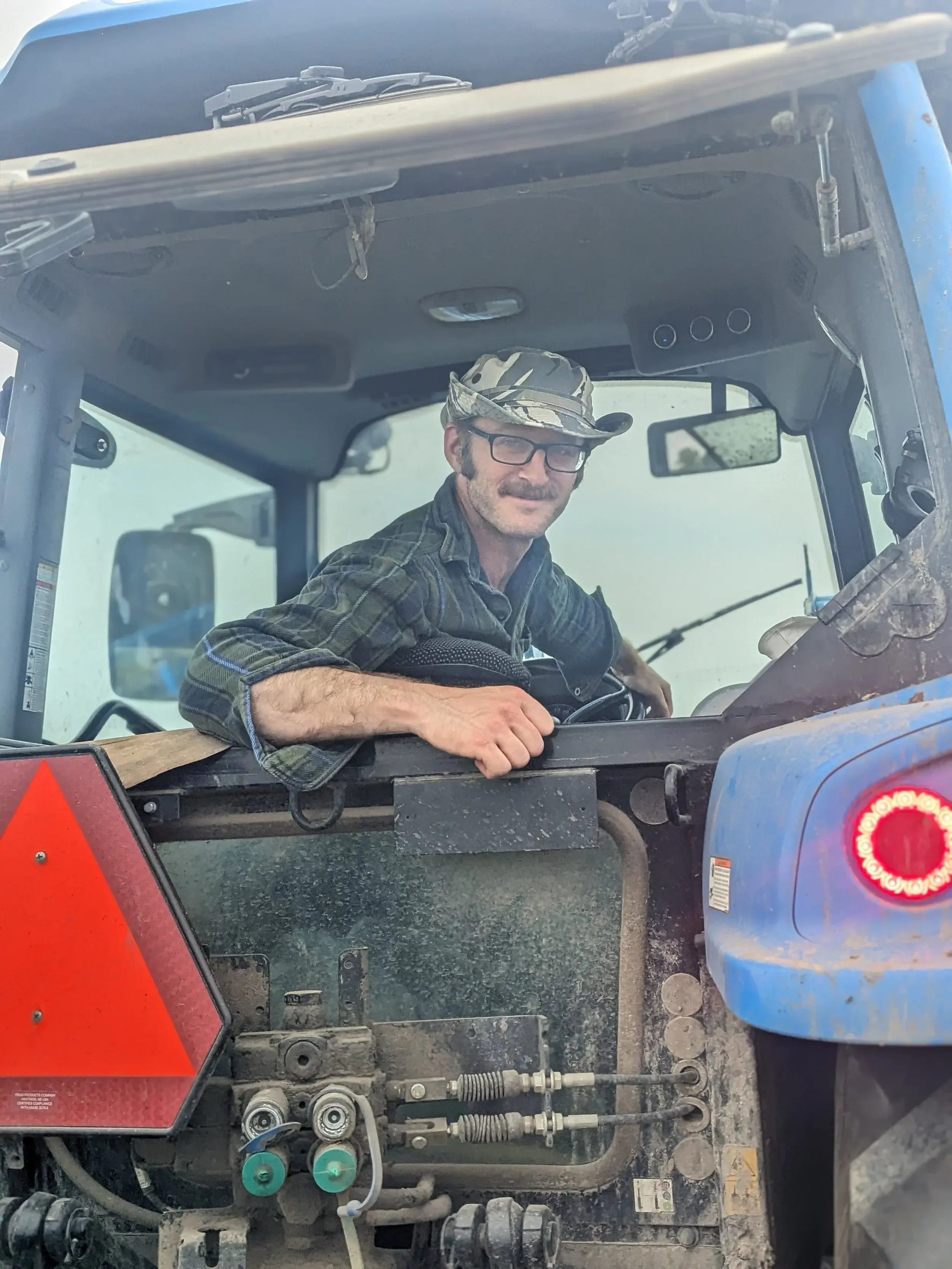 Photo of Anton Kriksunov: Farmhand, Market Staff